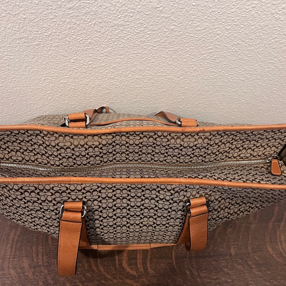 Coach Brown and Tan Signature Weekender - Picture 4 of 6